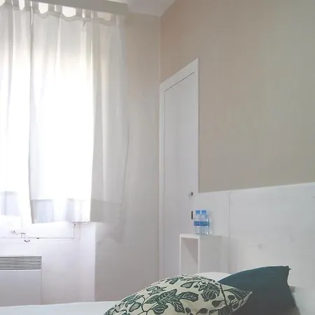 L'estrella Guest house *