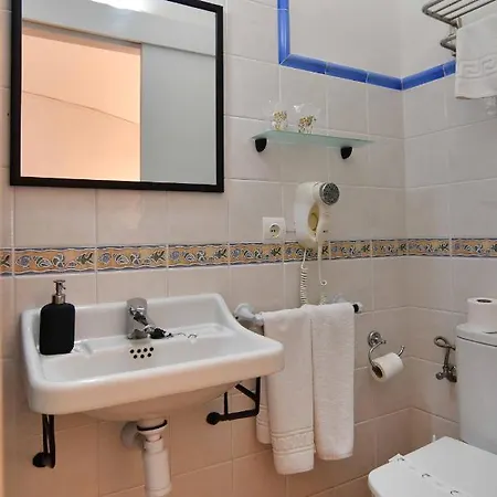 L'estrella Guest house