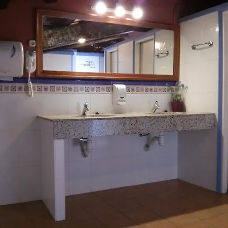 L'estrella Guest house *